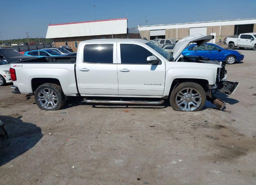 Photo 13 of 2016 Chevrolet Silverado 1500 2LT (VIN 3GCUKREC3GG196475)