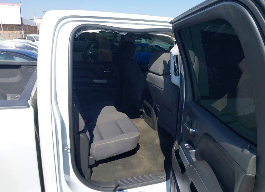 Photo 8 of 2016 Chevrolet Silverado 1500 2LT (VIN 3GCUKREC3GG196475)