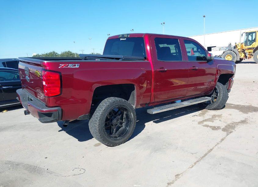 Photo 4 of 2016 Chevrolet Silverado 1500 2LT (VIN 3GCUKREC3GG209483)
