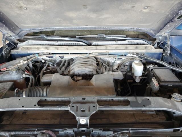 Photo 2 of 2016 CHEVROLET SILVERADO K1500 LT (VIN 3GCUKREC3GG345483)