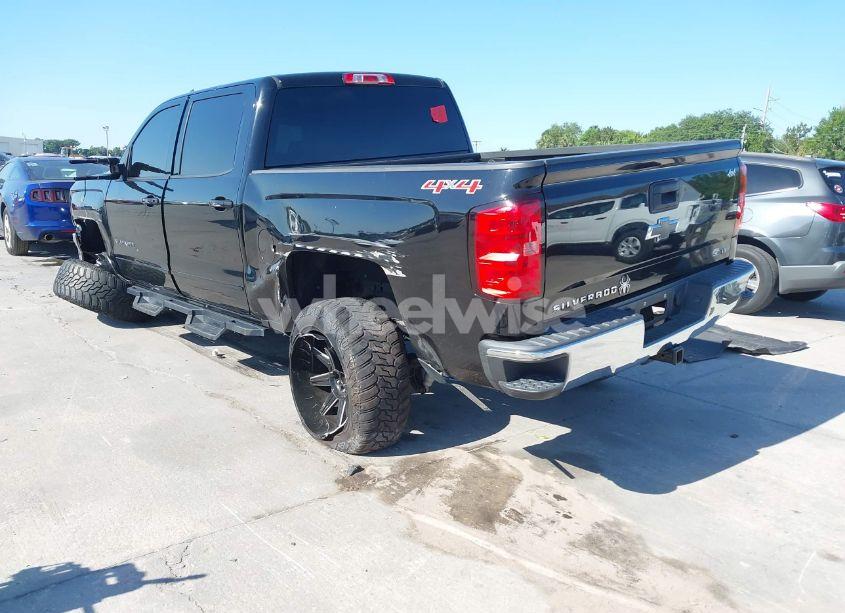 Photo 3 of 2016 Chevrolet Silverado 1500 1LT (VIN 3GCUKREC3GG346522)