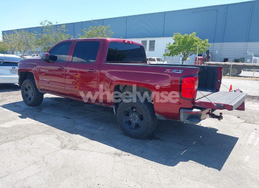 Photo 3 of 2016 Chevrolet Silverado 1500 2LT (VIN 3GCUKREC3GG355267)