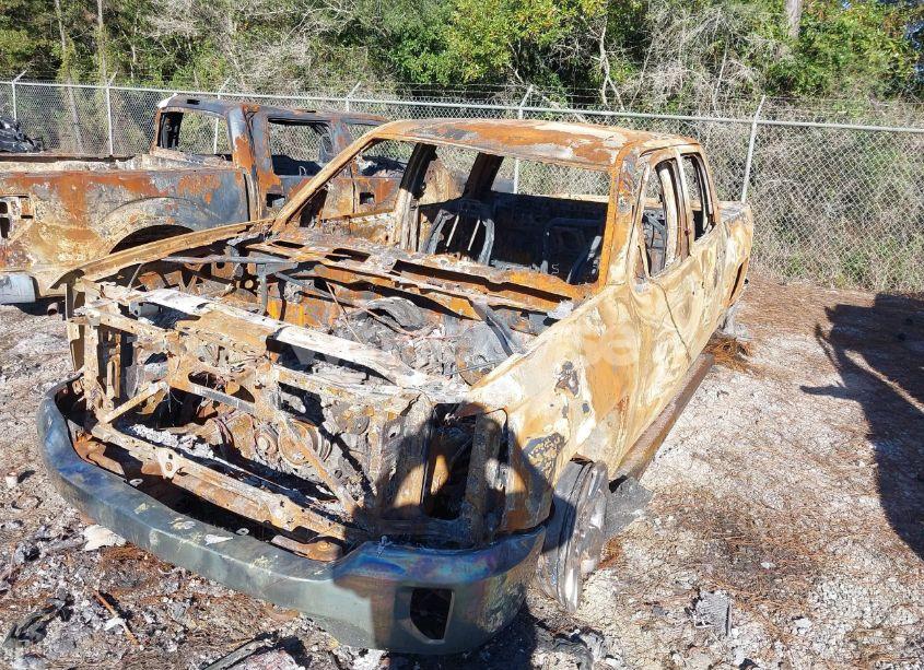 Photo 6 of 2017 Chevrolet Silverado 1500 1LT (VIN 3GCUKREC3HG145494)