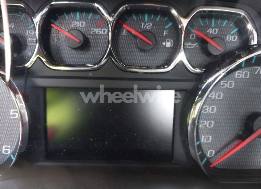 Photo 15 of 2017 Chevrolet Silverado 1500 2LT (VIN 3GCUKREC3HG220159)