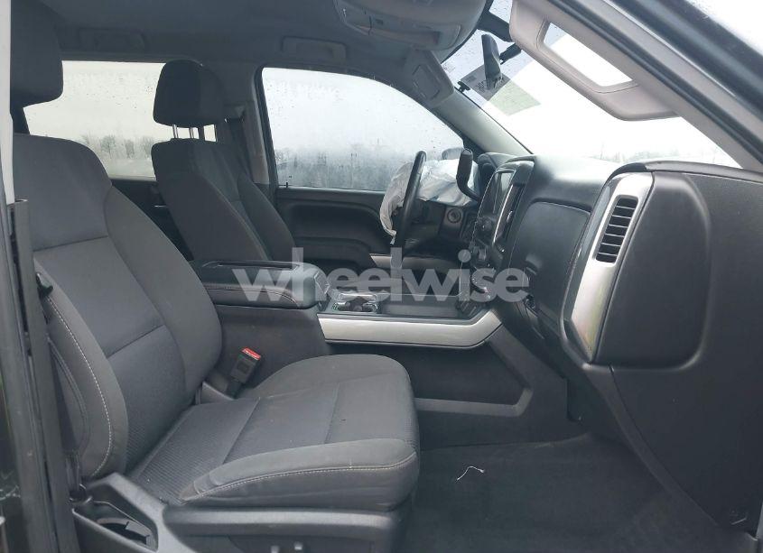 Photo 5 of 2017 Chevrolet Silverado 1500 2LT (VIN 3GCUKREC3HG222669)