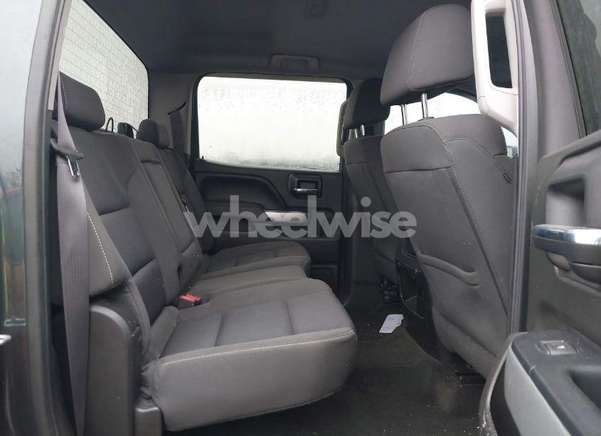 Photo 8 of 2017 Chevrolet Silverado 1500 2LT (VIN 3GCUKREC3HG222669)