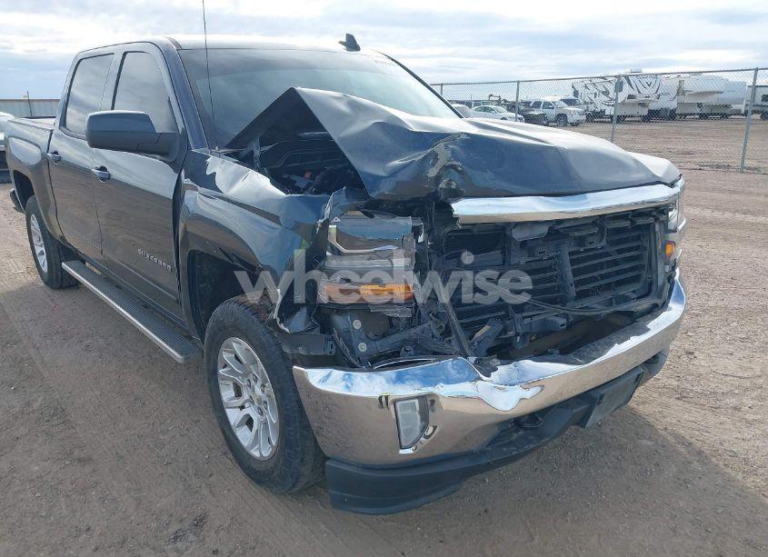 Photo 6 of 2017 Chevrolet Silverado 1500 1LT (VIN 3GCUKREC3HG266817)