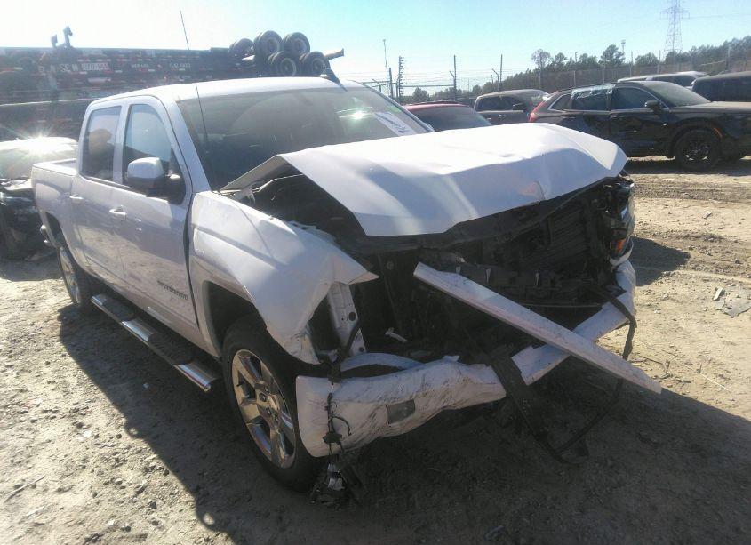2017 Chevrolet Silverado 1500 2LT (VIN 3GCUKREC3HG266901) main photo