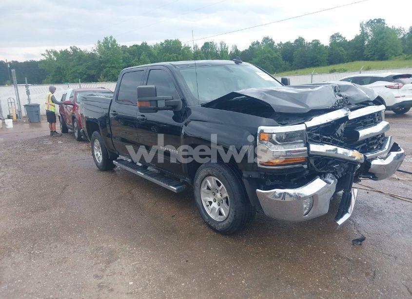 2017 Chevrolet Silverado 1500 1LT (VIN 3GCUKREC3HG410673) main photo