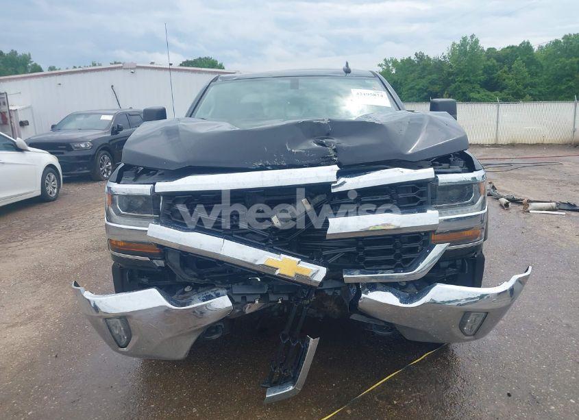 Photo 6 of 2017 Chevrolet Silverado 1500 1LT (VIN 3GCUKREC3HG410673)