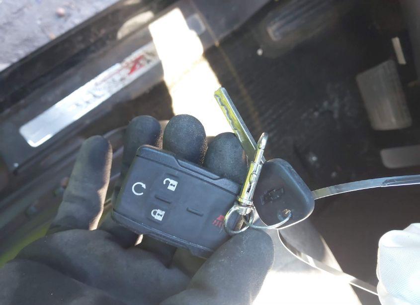 Photo 11 of 2017 Chevrolet Silverado 1500 2LT (VIN 3GCUKREC3HG518193)