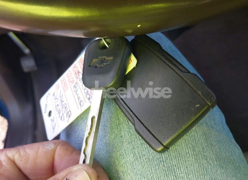 Photo 11 of 2018 Chevrolet Silverado 1500 2LT (VIN 3GCUKREC3JG126949)