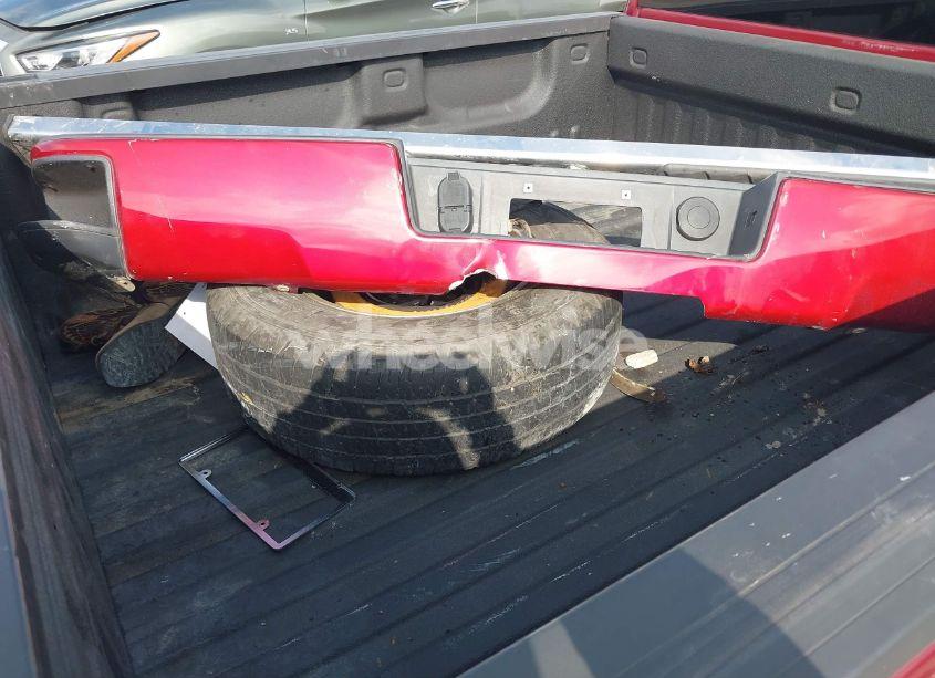 Photo 11 of 2018 Chevrolet Silverado 1500 2LT (VIN 3GCUKREC3JG204212)