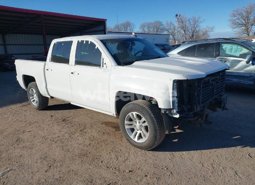 2018 Chevrolet Silverado 1500 LT (VIN 3GCUKREC3JG464027) main photo