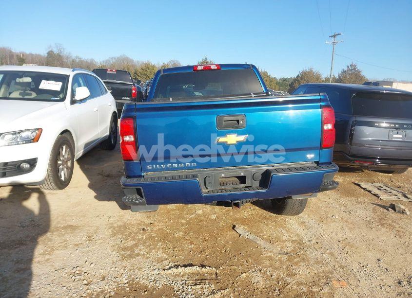 Photo 16 of 2018 Chevrolet Silverado 1500 2LT (VIN 3GCUKREC3JG513422)