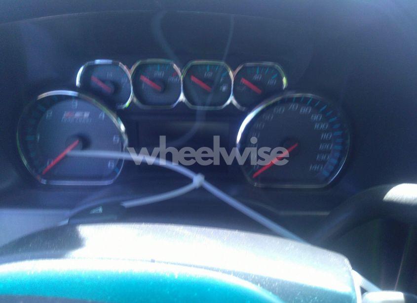 Photo 7 of 2018 Chevrolet Silverado 1500 2LT (VIN 3GCUKREC3JG596866)