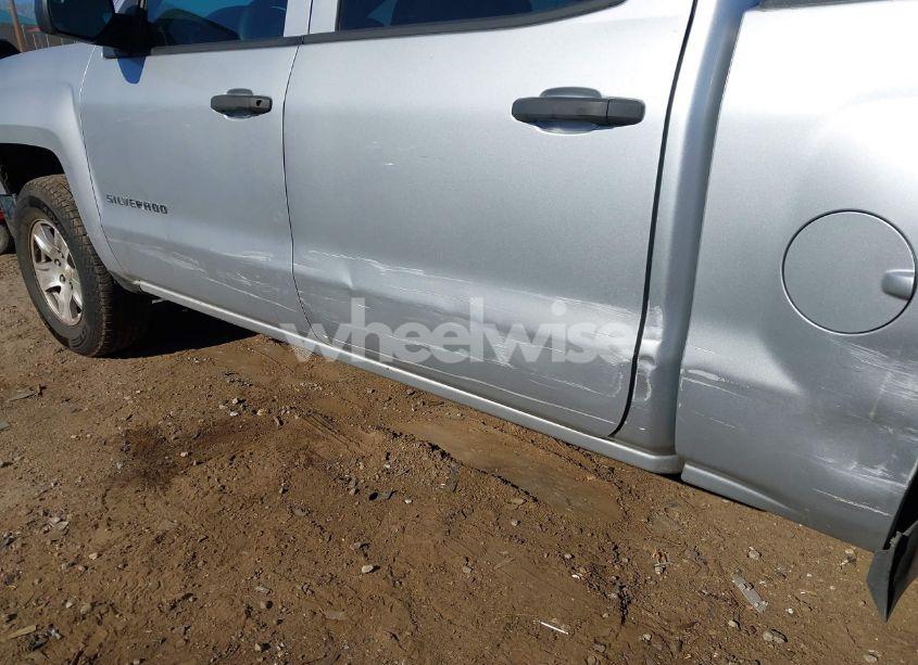 Photo 6 of 2014 Chevrolet Silverado 1500 1LT (VIN 3GCUKREC4EG185918)