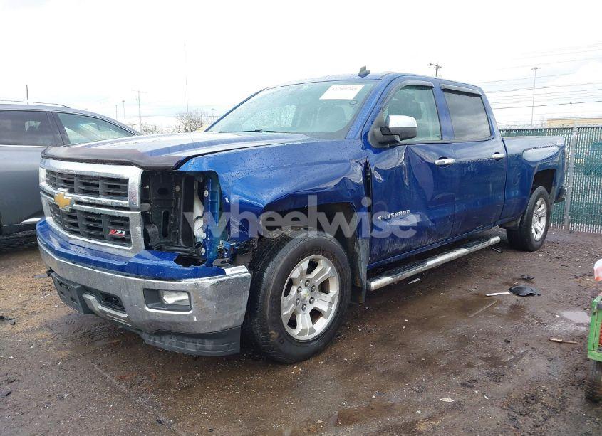 Photo 2 of 2014 Chevrolet Silverado K1500 LT (VIN 3GCUKREC4EG357820)