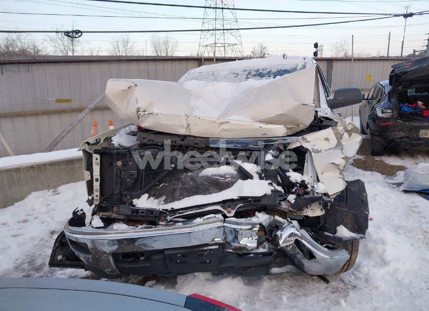Photo 13 of 2014 Chevrolet Silverado 1500 1LT/2LT/LT (VIN 3GCUKREC4EG376853)