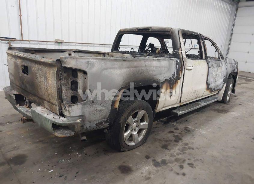 Photo 4 of 2014 Chevrolet Silverado 1500 1LT (VIN 3GCUKREC4EG403078)