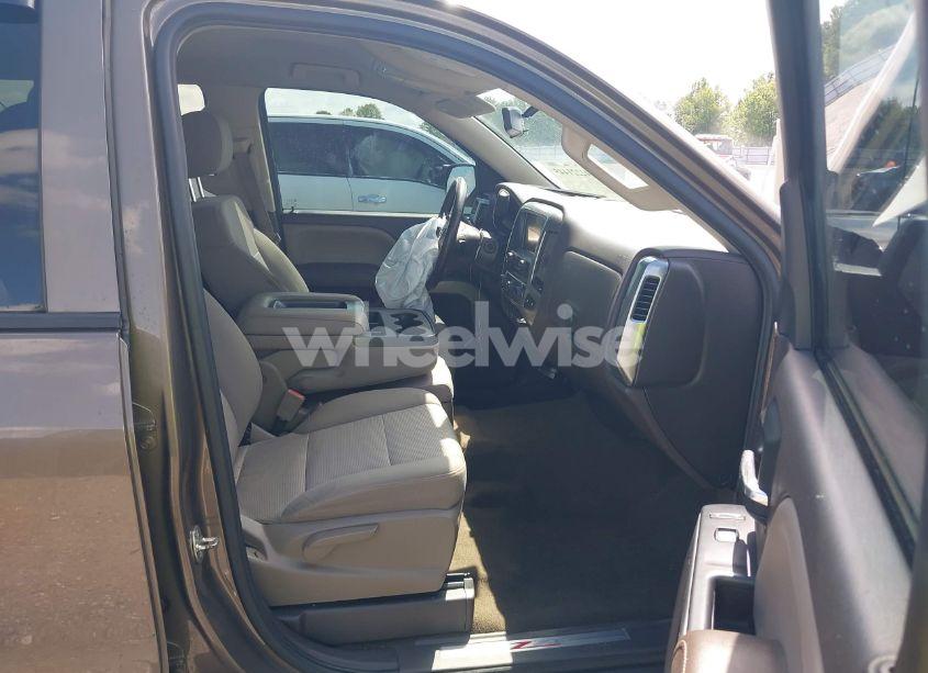 Photo 5 of 2014 Chevrolet Silverado 1500 2LT (VIN 3GCUKREC4EG429468)