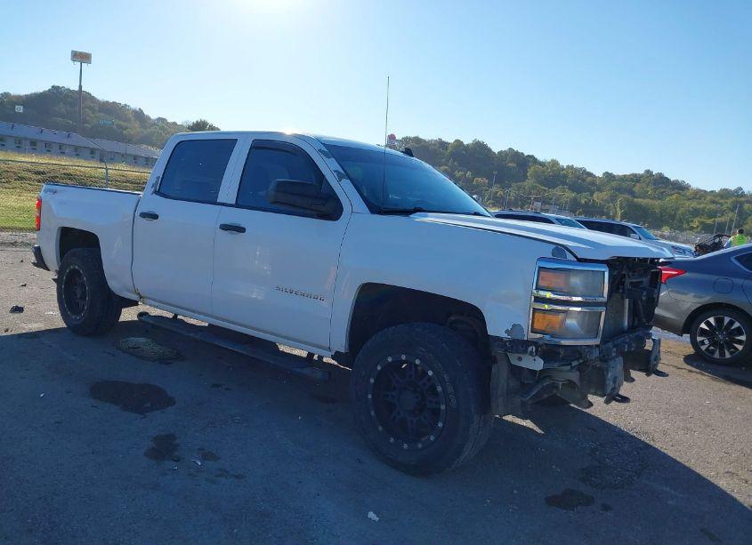 2014 Chevrolet Silverado 1500 1LT (VIN 3GCUKREC4EG490982) main photo
