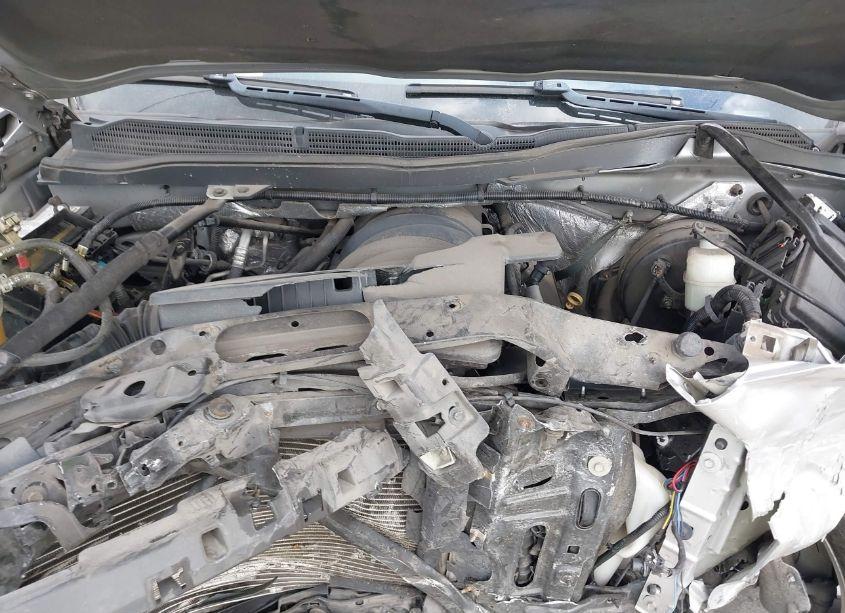 Photo 10 of 2015 Chevrolet Silverado 1500 1LT (VIN 3GCUKREC4FG106734)