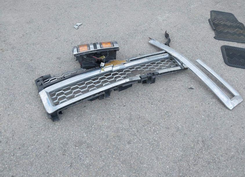 Photo 12 of 2015 Chevrolet Silverado 1500 1LT (VIN 3GCUKREC4FG106734)