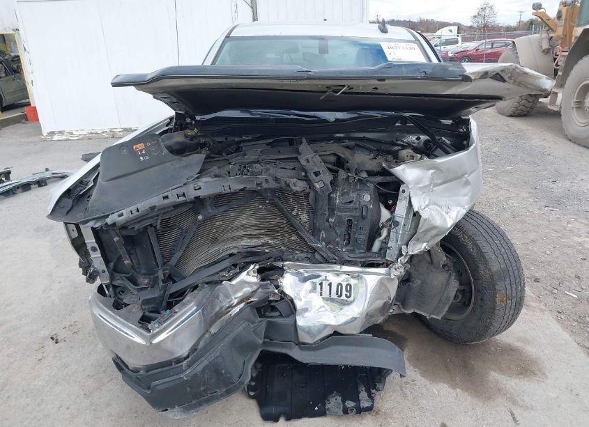 Photo 13 of 2015 Chevrolet Silverado 1500 1LT (VIN 3GCUKREC4FG106734)