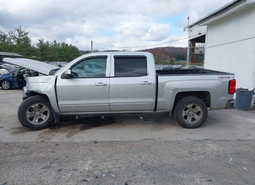 Photo 15 of 2015 Chevrolet Silverado 1500 1LT (VIN 3GCUKREC4FG106734)