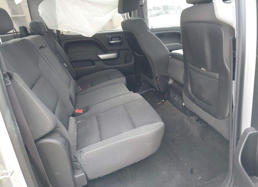 Photo 8 of 2015 Chevrolet Silverado 1500 1LT (VIN 3GCUKREC4FG106734)