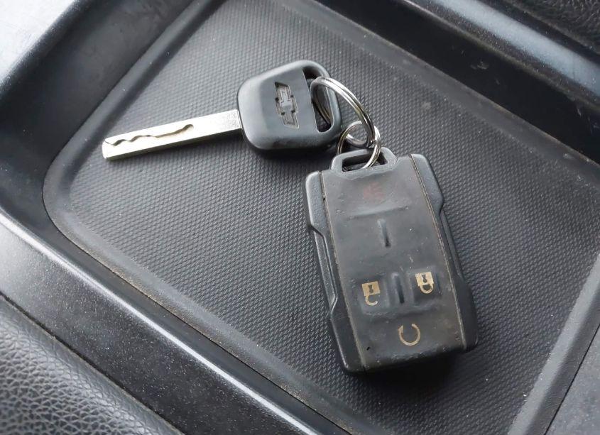 Photo 11 of 2015 Chevrolet Silverado 1500 1LT/2LT (VIN 3GCUKREC4FG163242)