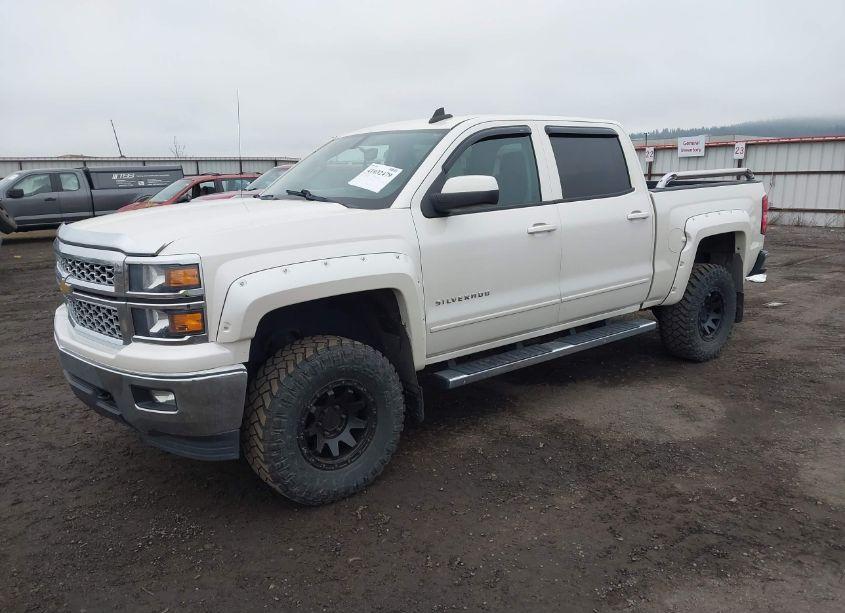 Photo 2 of 2015 Chevrolet Silverado 1500 1LT/2LT (VIN 3GCUKREC4FG163242)