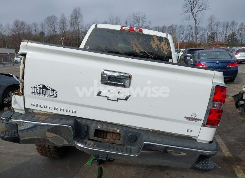 Photo 16 of 2015 Chevrolet Silverado 1500 2LT (VIN 3GCUKREC4FG170269)