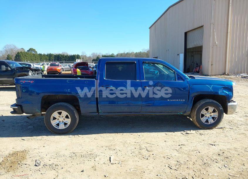 Photo 13 of 2015 Chevrolet Silverado 1500 1LT (VIN 3GCUKREC4FG216960)