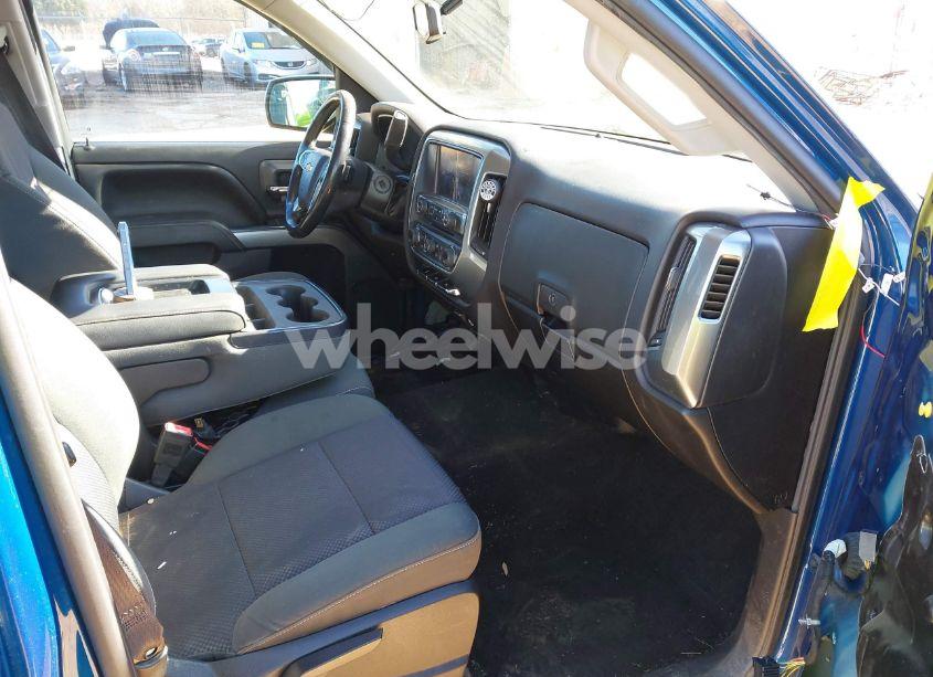 Photo 5 of 2015 Chevrolet Silverado 1500 1LT (VIN 3GCUKREC4FG216960)