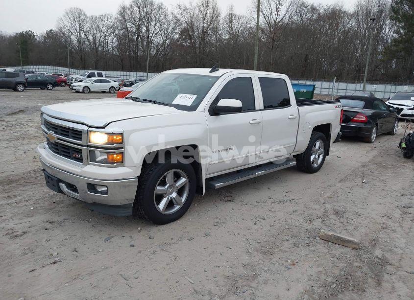 Photo 2 of 2015 Chevrolet Silverado 1500 1LT/2LT (VIN 3GCUKREC4FG227814)