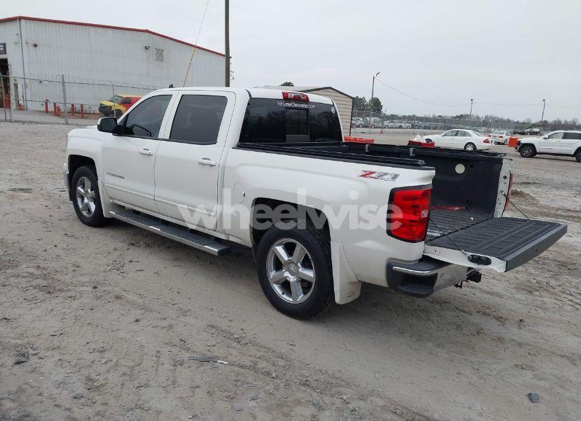 Photo 3 of 2015 Chevrolet Silverado 1500 1LT/2LT (VIN 3GCUKREC4FG227814)