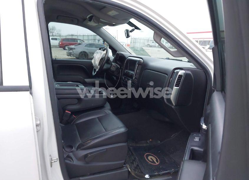 Photo 5 of 2015 Chevrolet Silverado 1500 1LT/2LT (VIN 3GCUKREC4FG227814)