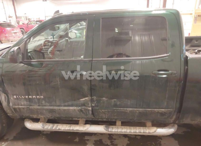 Photo 14 of 2015 Chevrolet Silverado 1500 1LT (VIN 3GCUKREC4FG289374)