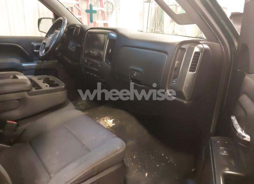 Photo 5 of 2015 Chevrolet Silverado 1500 1LT (VIN 3GCUKREC4FG289374)