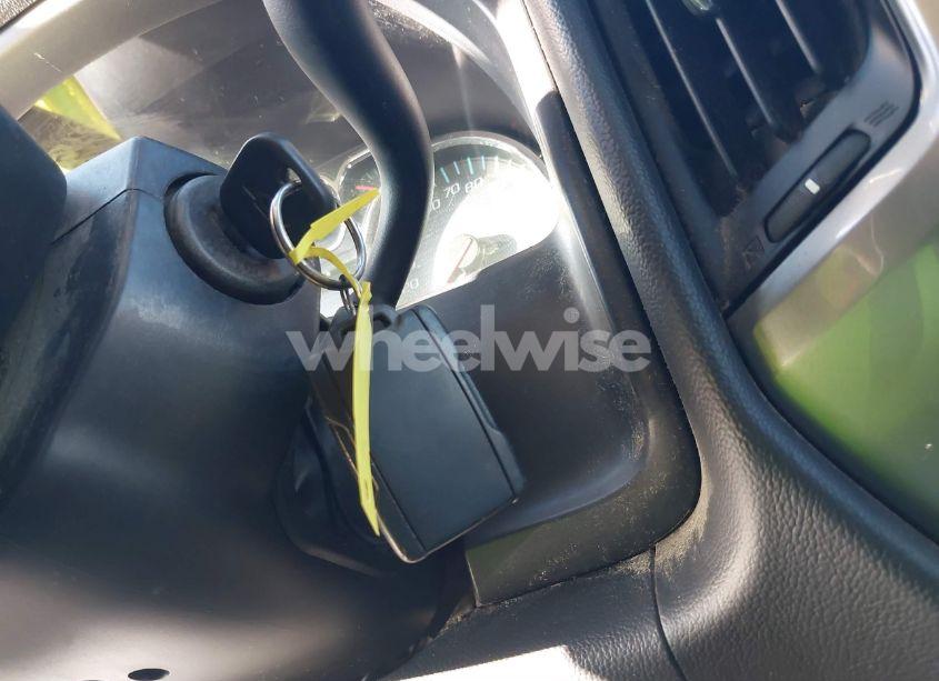 Photo 11 of 2015 Chevrolet Silverado 1500 2LT (VIN 3GCUKREC4FG321983)