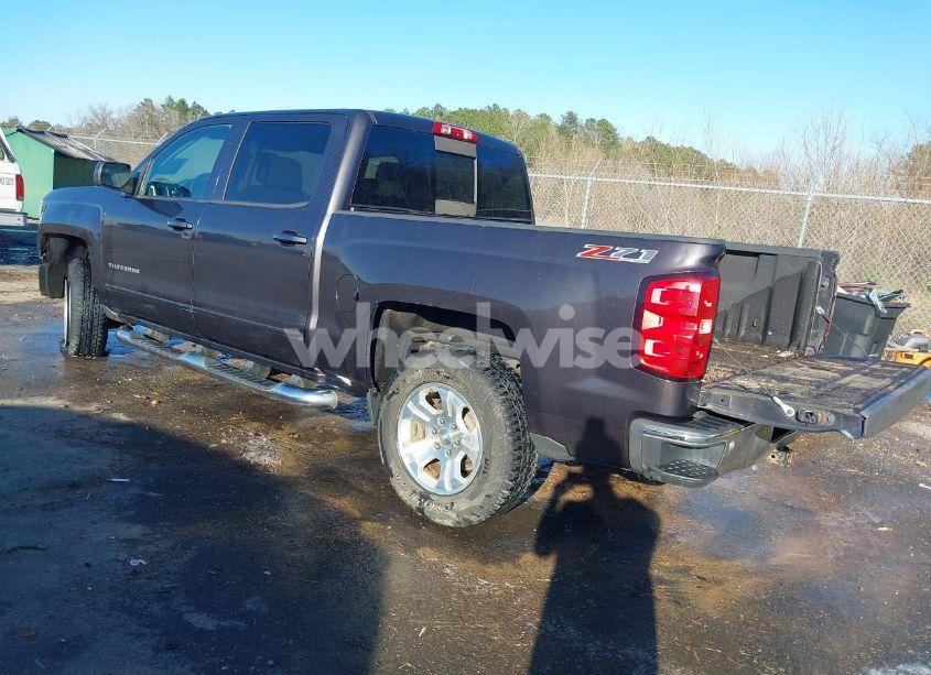 Photo 3 of 2015 Chevrolet Silverado 1500 2LT (VIN 3GCUKREC4FG321983)