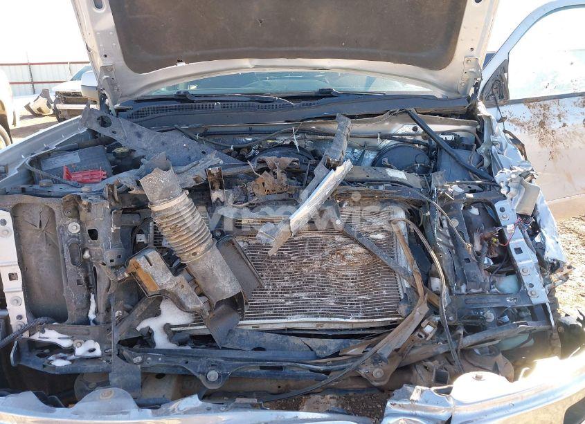 Photo 10 of 2015 Chevrolet Silverado 1500 2LT (VIN 3GCUKREC4FG408878)