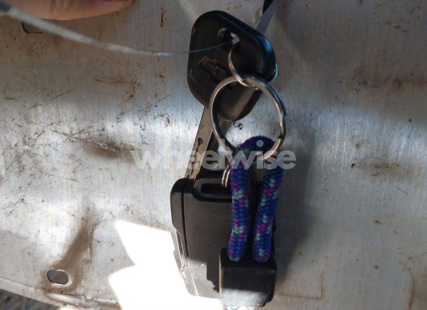 Photo 11 of 2015 Chevrolet Silverado 1500 2LT (VIN 3GCUKREC4FG408878)