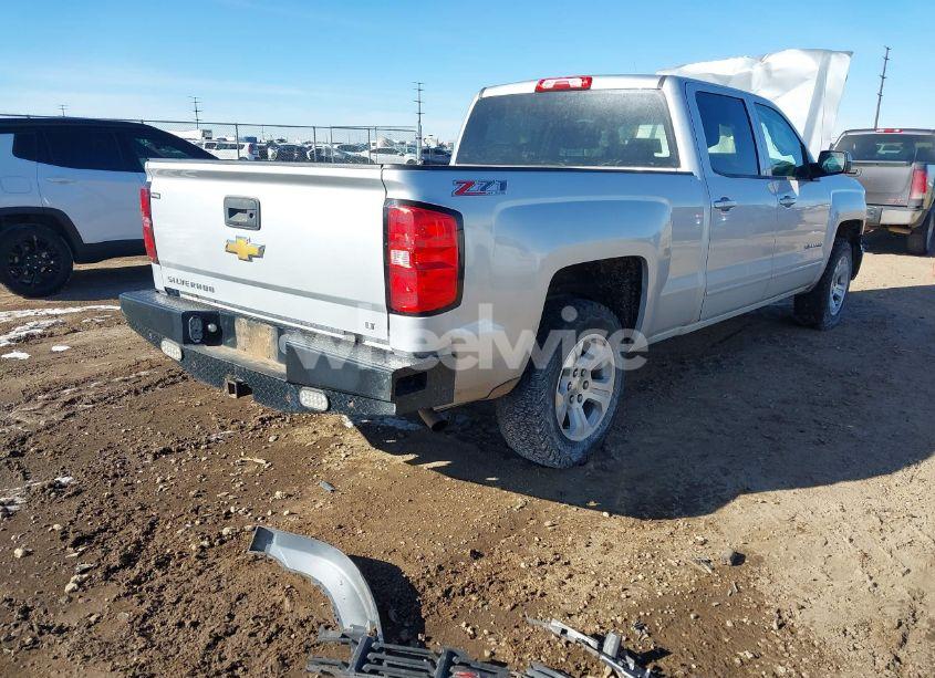 Photo 4 of 2015 Chevrolet Silverado 1500 2LT (VIN 3GCUKREC4FG408878)