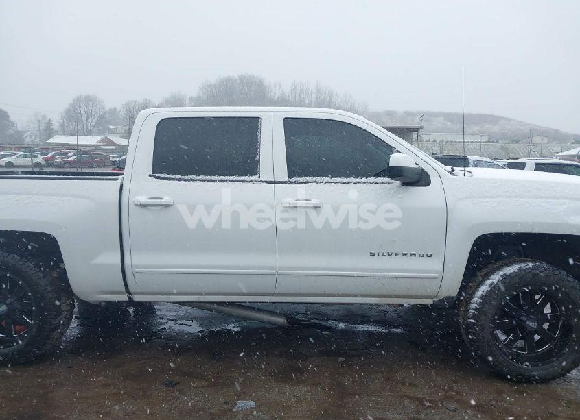 Photo 13 of 2015 Chevrolet Silverado 1500 2LT (VIN 3GCUKREC4FG503893)
