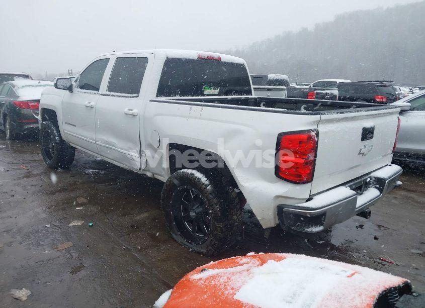 Photo 3 of 2015 Chevrolet Silverado 1500 2LT (VIN 3GCUKREC4FG503893)