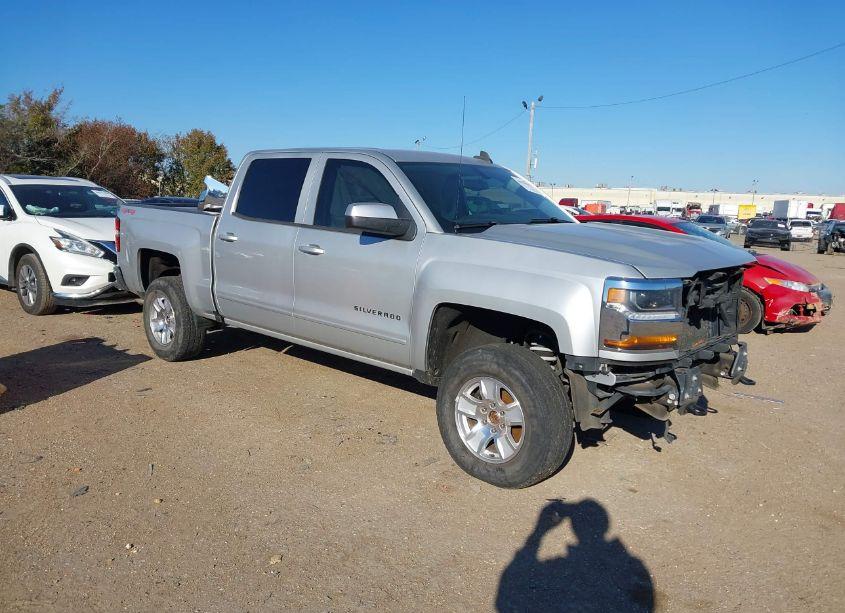 2016 Chevrolet Silverado 1500 1LT (VIN 3GCUKREC4GG136432) main photo