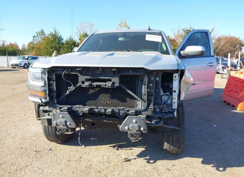 Photo 6 of 2016 Chevrolet Silverado 1500 1LT (VIN 3GCUKREC4GG136432)